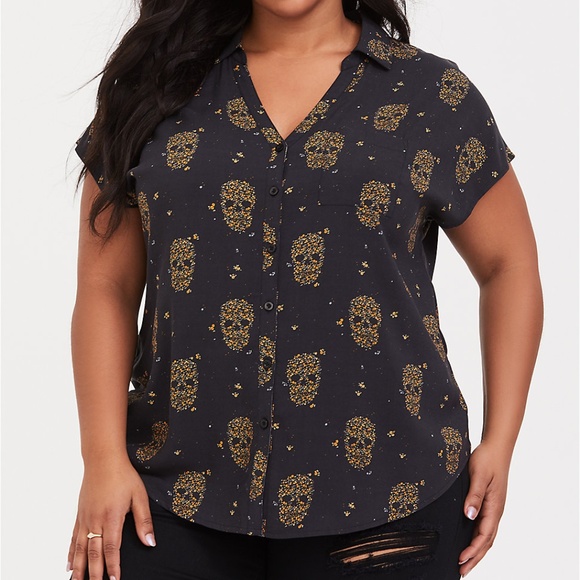 Torrid Plus Size Skull Challis Button Down Top - Picture 1 of 6